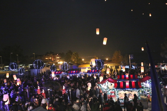 Vir: Božićna fešta uz Dražena Zečića Zeku Vir: Božićna fešta uz Dražena Zečića Zeku