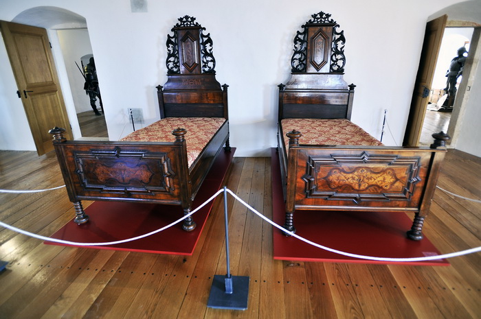 Desinic, 131111.
Otvorenje dvora Veliki tabor nakon restauratorskih radova. Izmedju ostalih, na otvorenju su prisustvovali i ministar kulture Jasen Mesic, te potpredsjednik Hrvatskog sabora Ivan Jarnjak.
Foto: Boris Kovacev / CROPIX Desinic, 131111.
Otvorenje dvora Veliki tabor nakon restauratorskih radova. Izmedju ostalih, na otvorenju su prisustvovali i ministar kulture Jasen Mesic, te potpredsjednik Hrvatskog sabora Ivan Jarnjak.
Foto: Boris Kovacev / CROPIX