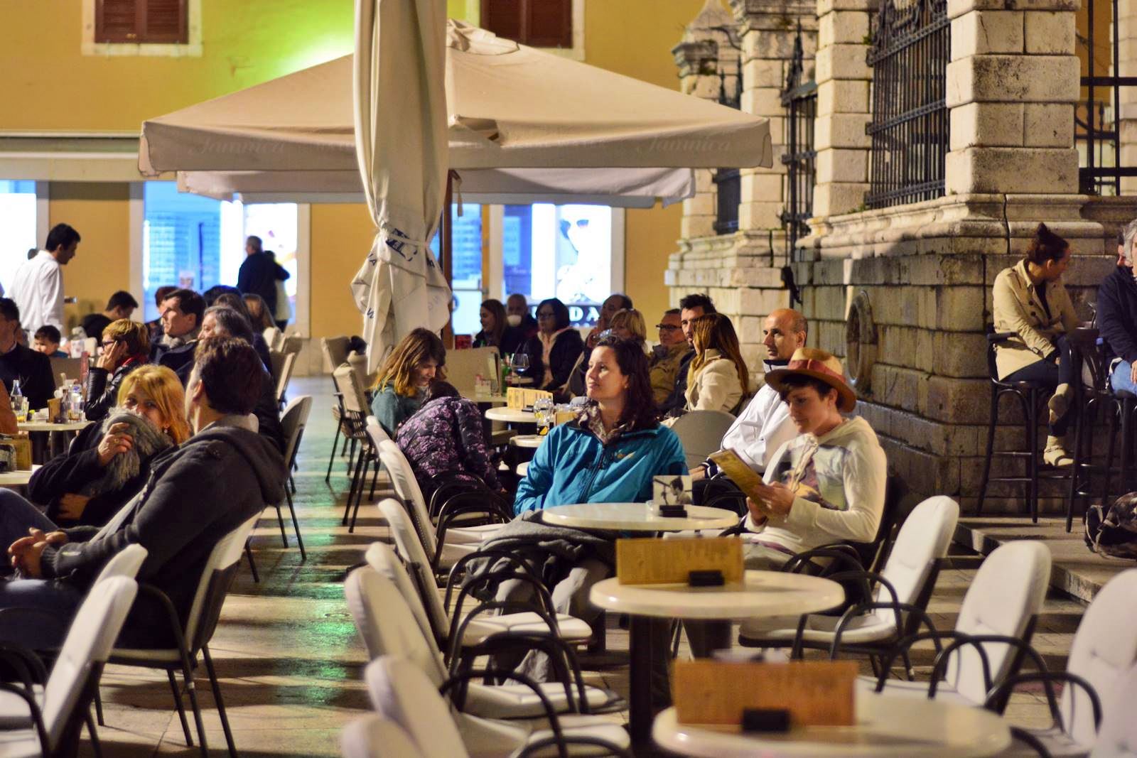 FIMBA After party na Narodnom trgu uz bend Songbusters FIMBA After party na Narodnom trgu uz bend Songbusters