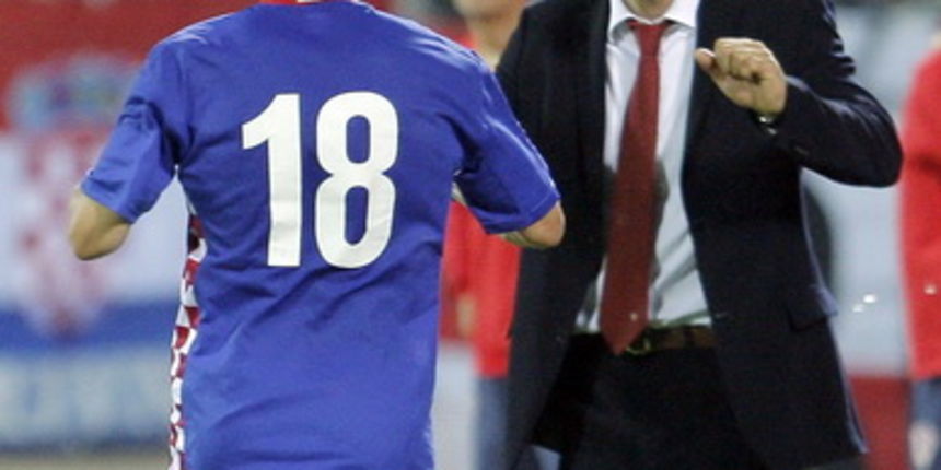 Minsk, 120809.
Stadion Dinamo Minsk
Kvalifikacijska nogometna utakmica za Svjetsko nogometno prvenstvo 2010. Bjelorusija – Hrvatska.
Na fotografiji: Ivica Olic i Slaven Bilic.
Foto : Jakov Prkic / Cropix Minsk, 120809.
Stadion Dinamo Minsk
Kvalifikacijska nogometna utakmica za Svjetsko nogometno prvenstvo 2010. Bjelorusija – Hrvatska.
Na fotografiji: Ivica Olic i Slaven Bilic.
Foto : Jakov Prkic / Cropix