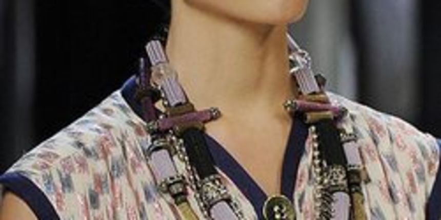 Ogrlica sa stavom (Moda.hr)