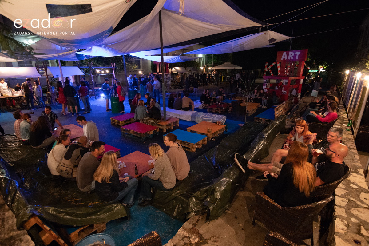 KvartArt 2018: Intimna večer u skate parku uz vrhunski koncert Miroslava Tadića i Yvette Holzwarth KvartArt 2018: Intimna večer u skate parku uz vrhunski koncert Miroslava Tadića i Yvette Holzwarth