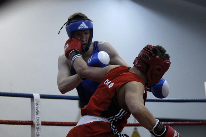 Zadar, 191110
Boksacka priredba u dvorani na Visnjiku gdje se nalazi Boksacki klub Diabolik. Odrzan je niz boksackih meceva. Turnir organizira BK Diabolik a to je njegov dar gradu Zadru povodom Blagdana Svetog Krsevana, njegovog zastitnika. Vec dugi niz g