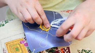 Paške čipkarice na djelu u izradi paške čipke, Foto: Luka Stanzl/PIXSELL