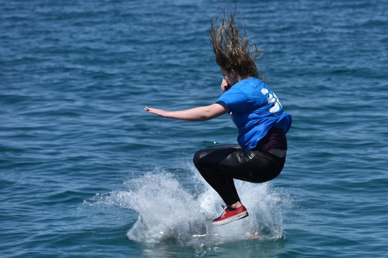 Ludijada zadarskih maturanata uz pjesmu i kupanje na Morskim orguljama. Foto: Dino Stanin/PIXSELL Ludijada zadarskih maturanata uz pjesmu i kupanje na Morskim orguljama. Foto: Dino Stanin/PIXSELL