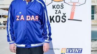 Basket na Forumu: Košarkaške legende protiv mlađih uzrasta KK Zadar. Ćiro Perinčić Basket na Forumu: Košarkaške legende protiv mlađih uzrasta KK Zadar. Ćiro Perinčić