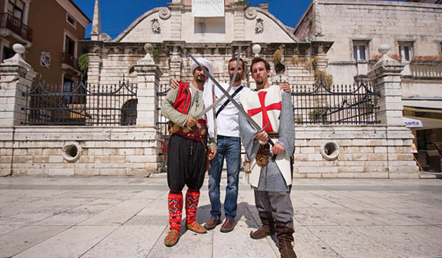 Vitezovi vranski na Narodnom trgu