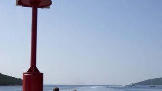 Otvorenje izložbe “Otočni fotografi” u prostorijama udruge za razvitak hrvatskih otoka Otvorenje izložbe “Otočni fotografi” u prostorijama udruge za razvitak hrvatskih otoka