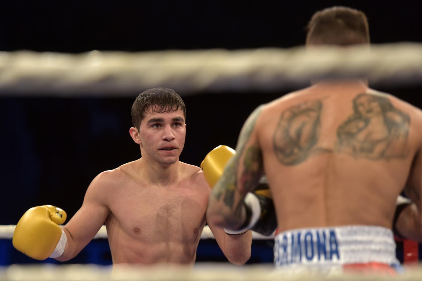 Svjetska boksačka liga, grupa B C1, kategorija 46-49 kg, Nodari Darbaidze (Croatian Knights) – Samuel Carmona (France Fighting Roosters).