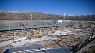 U Zatonu Obrovačkom bura uništila jednu od najvećih solarnih elektrana u Hrvatskoj