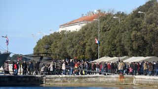 Otvorena izložba vojne opreme, oružja i vozila na zadarskoj rivi