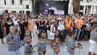 Split dostojanstveno na posljednju plovidbu ispratio legendu Olivera Dragojevića