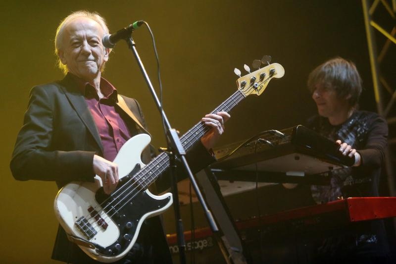 U velikoj dvorani Doma sportova, u organizaciji Udruge HUHIV povodom Svjetskog dana AIDS-a i ukazivanja na probleme AIDS-a i HIV-a, znanje, zastitu i zdravlje odrzan je 12. Pozitivan koncert. Koncert Bajaga i Instruktori. Photo: Borna Filic/PIXSELL