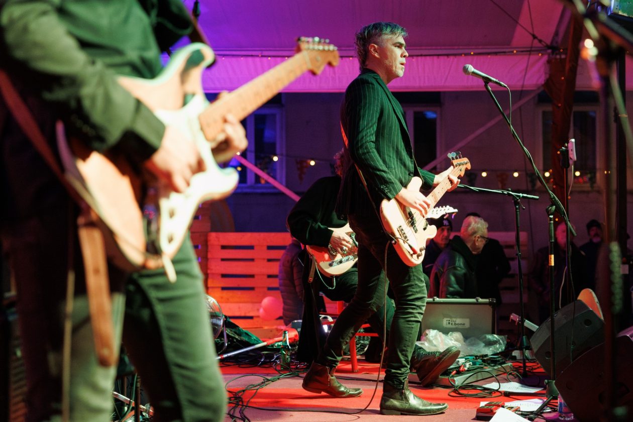 Jonathan @ Božićni gramofon Jonathan @ Božićni gramofon