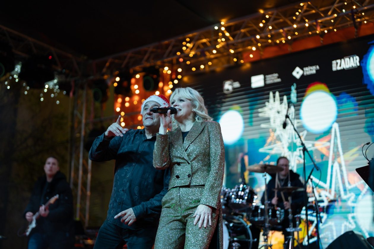 Tajči na Trgu Petra Zoranića