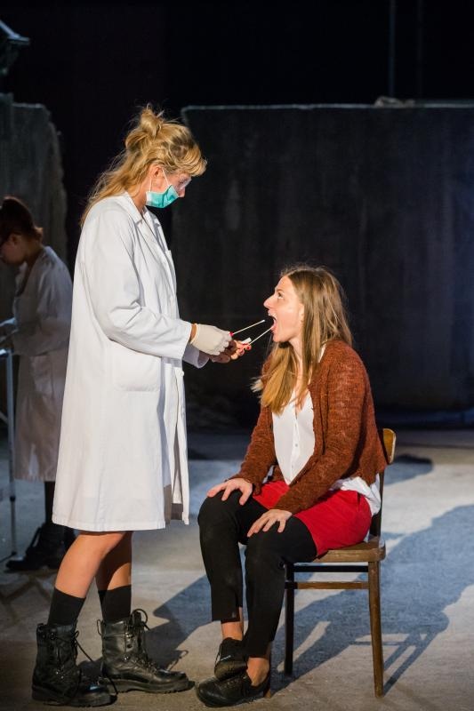 predstava Kazališta Ulysses i MESS Sarajevo u koprodukciji s Narodnim pozorištem Sarajevo izvedena na Dubrovačkim ljetnim igrama