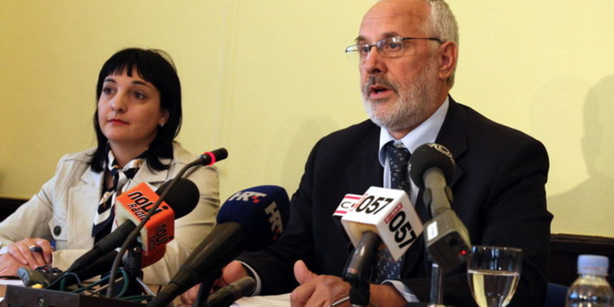 Zadar, 200510.
U povodu Europskog dana pomorstva koji se obiljezava 20. svibnja konferenciju za novinare u Velikoj vijecnici Zadarske zupanije na temu sigurnost plovidbe i zastita Jadrana odrzat je drzavni tajnik Mario Babic.
Na fotografiji : Marina Hal Zadar, 200510.
U povodu Europskog dana pomorstva koji se obiljezava 20. svibnja konferenciju za novinare u Velikoj vijecnici Zadarske zupanije na temu sigurnost plovidbe i zastita Jadrana odrzat je drzavni tajnik Mario Babic.
Na fotografiji : Marina Hal