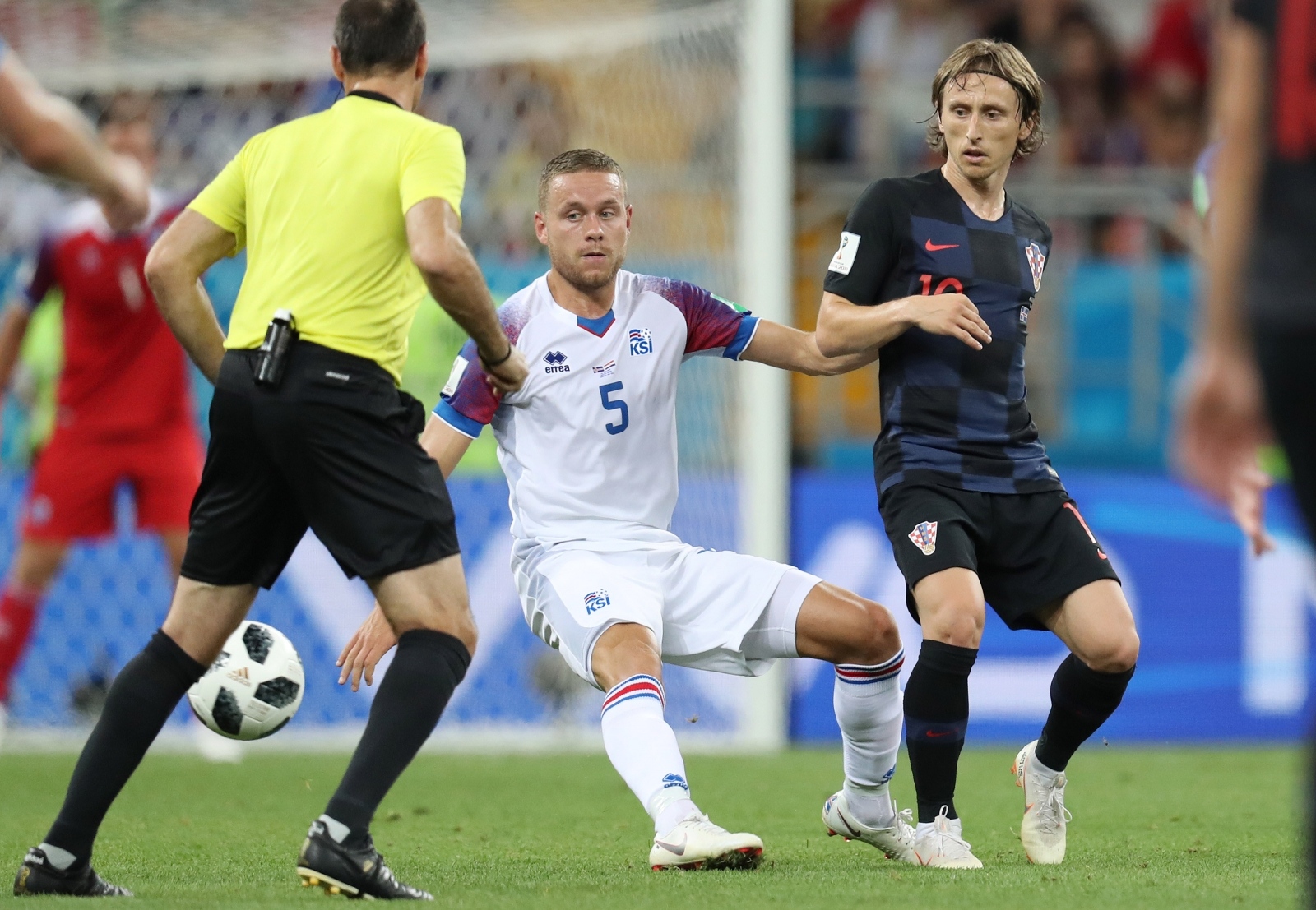 SP, 3. kolo skupine D: Hrvatska – Island 2-1