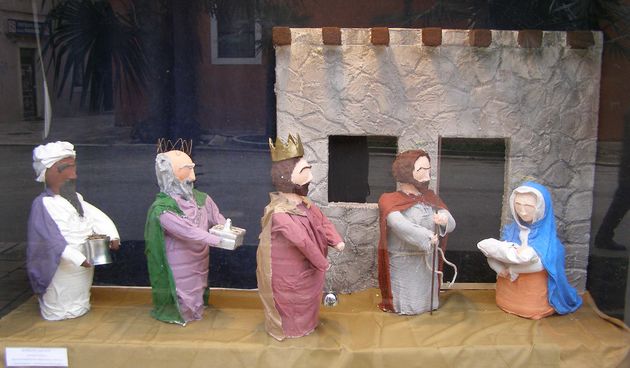 Učenici Škole primijenjene umjetnosti i dizajna uredili jaslice gradu na dar1