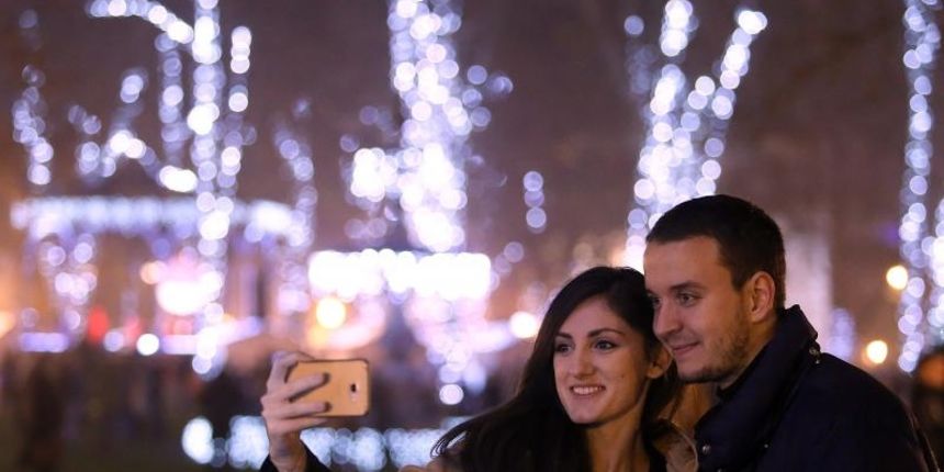 Na Zrinjevcu otvoren Advent u Zagrebu Na Zrinjevcu otvoren Advent u Zagrebu