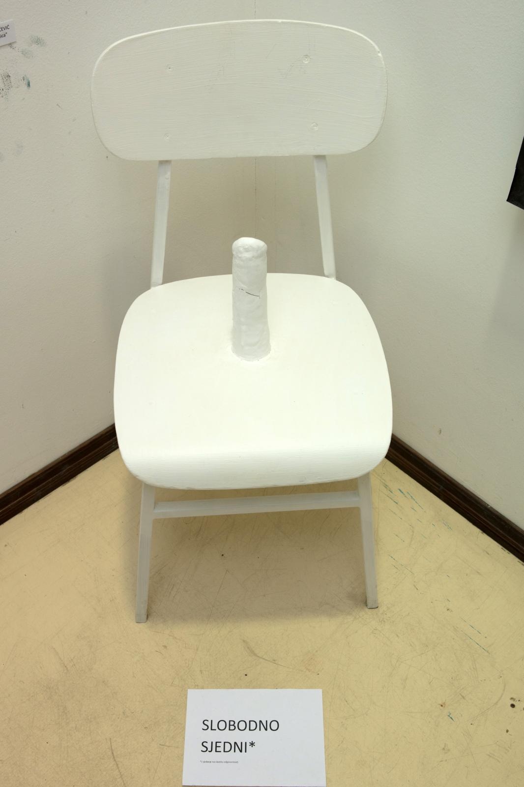 Izložbom ”Pičkin dim” 80 umjetnika uputilo tihi prosvjed protiv cenzure umjetnosti Izložbom ”Pičkin dim” 80 umjetnika uputilo tihi prosvjed protiv cenzure umjetnosti