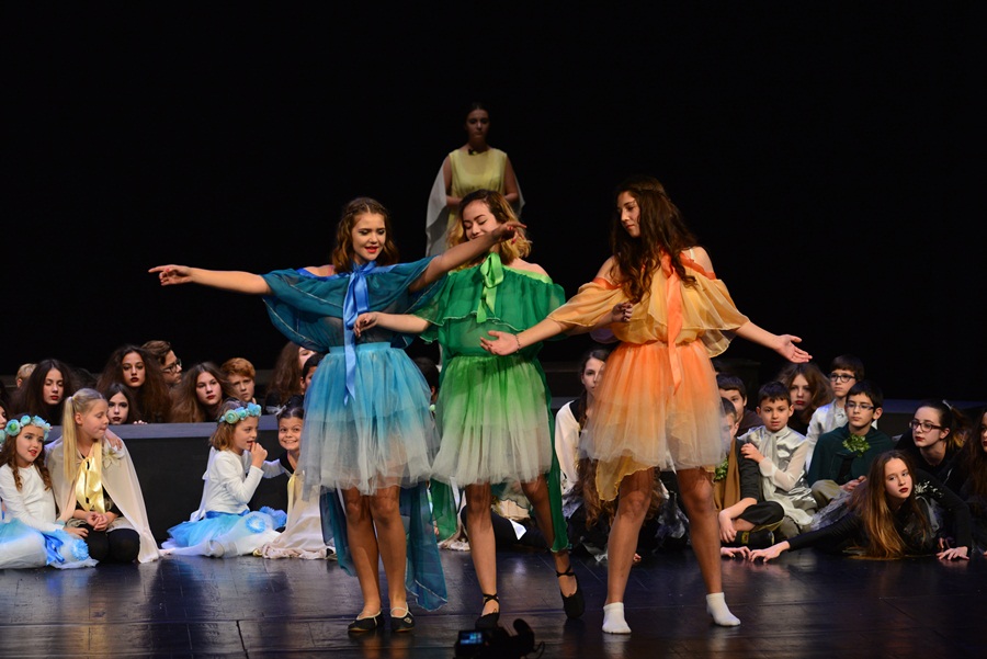 Premijera predstave “U sjeni” udruge “Igrajmo se” Premijera predstave “U sjeni” udruge “Igrajmo se”