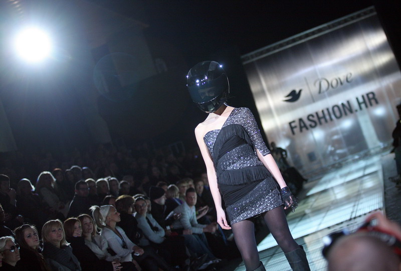 Image 1010931 (auto) Image 1010931 (auto)