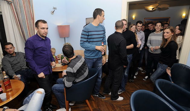 Klub zadarskih studenata u Zagrebu: Orvorenje izlozbe Filipa Brale