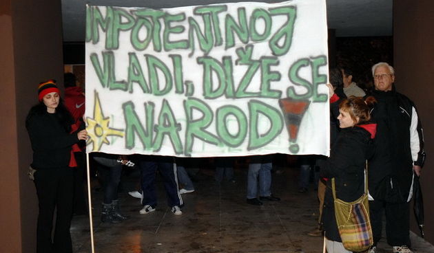 Prosvjed “Stegnite vi remen, bando lopovska” u Sibeniku (Foto:Domagoj Zovko)