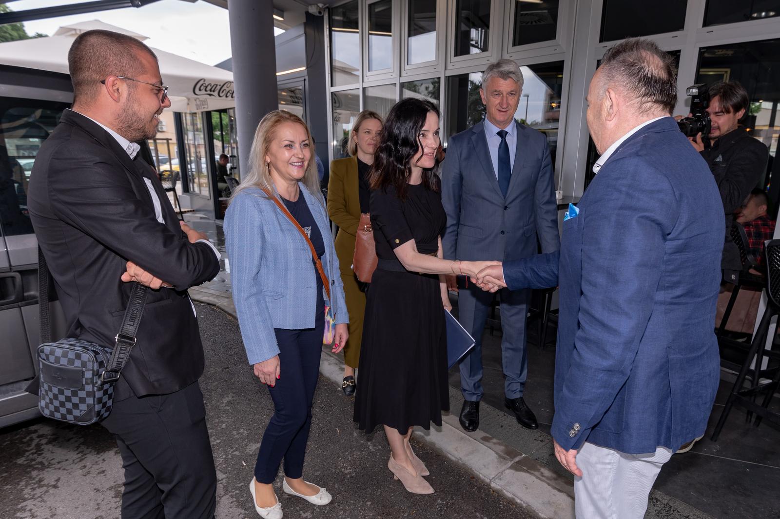 Centar za kreativne industrije: Otvorenje konferencije “Održiva poljoprivreda i ribarstvo” Centar za kreativne industrije: Otvorenje konferencije “Održiva poljoprivreda i ribarstvo”