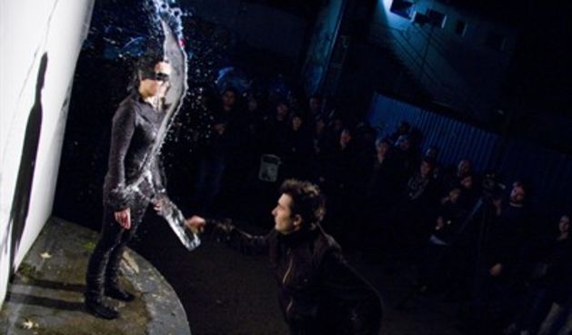 Prvu večer Perforacija obilježili psihoza i vodena scenografija