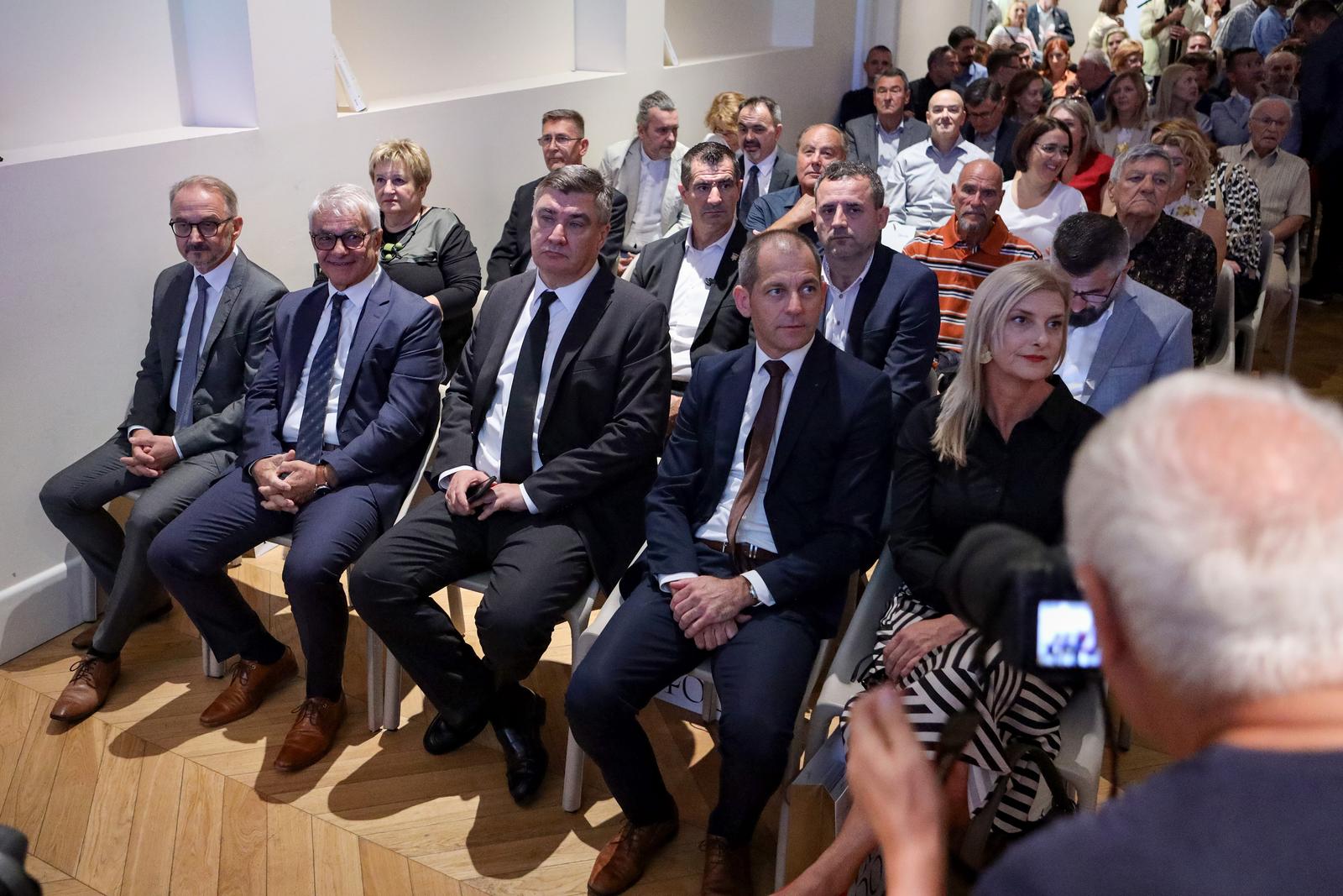 Svečana akademija povodom obilježavanja 400. obljetnice utemeljenja Državnog arhiva Svečana akademija povodom obilježavanja 400. obljetnice utemeljenja Državnog arhiva