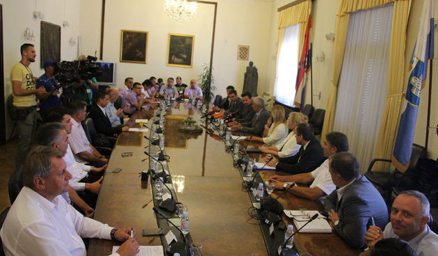 Ministar Kuščević potpisao pet ugovora o sufinanciranju prostornih planova