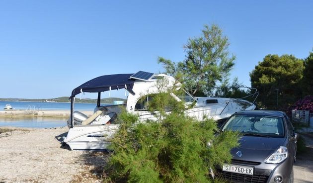 Pijan gliserom izletio na šibensku plažu Jadrija