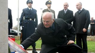 21.01.2014., Zadar – Predsjednik Hrvatskog sabora Josip Leko i ministar branitelja Predrag Matic polozili su vijence u sklopu 21. obljetnice vojno-redarstvene operacije Maslenica ’93. Photo: Dino Stanin/PIXSELL 21.01.2014., Zadar – Predsjednik Hrvatskog sabora Josip Leko i ministar branitelja Predrag Matic polozili su vijence u sklopu 21. obljetnice vojno-redarstvene operacije Maslenica ’93. Photo: Dino Stanin/PIXSELL