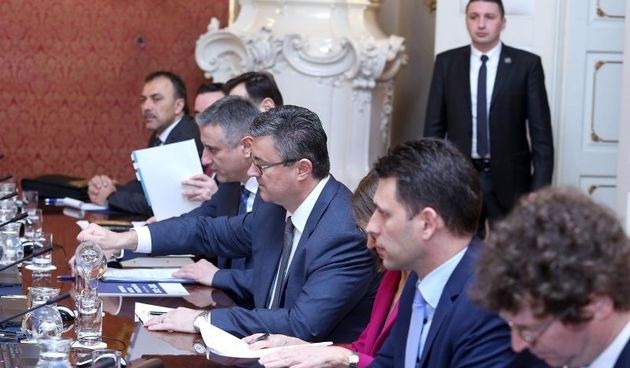 U Banskim dvorima odrzana je druga sjednica Vlade Tihomira Oreskovica. Tomislav karamarko, Tihomir Oreskovic, Bozo Petrov. Photo: Patrik Macek/PIXSELL