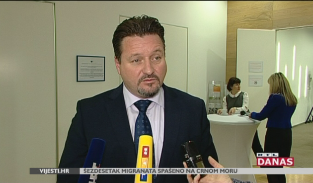 Ministar Lovro Kuščević