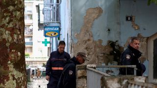 Obrovac: Poplava se polako povlači, stanovnici spašavaju stvari iz domova