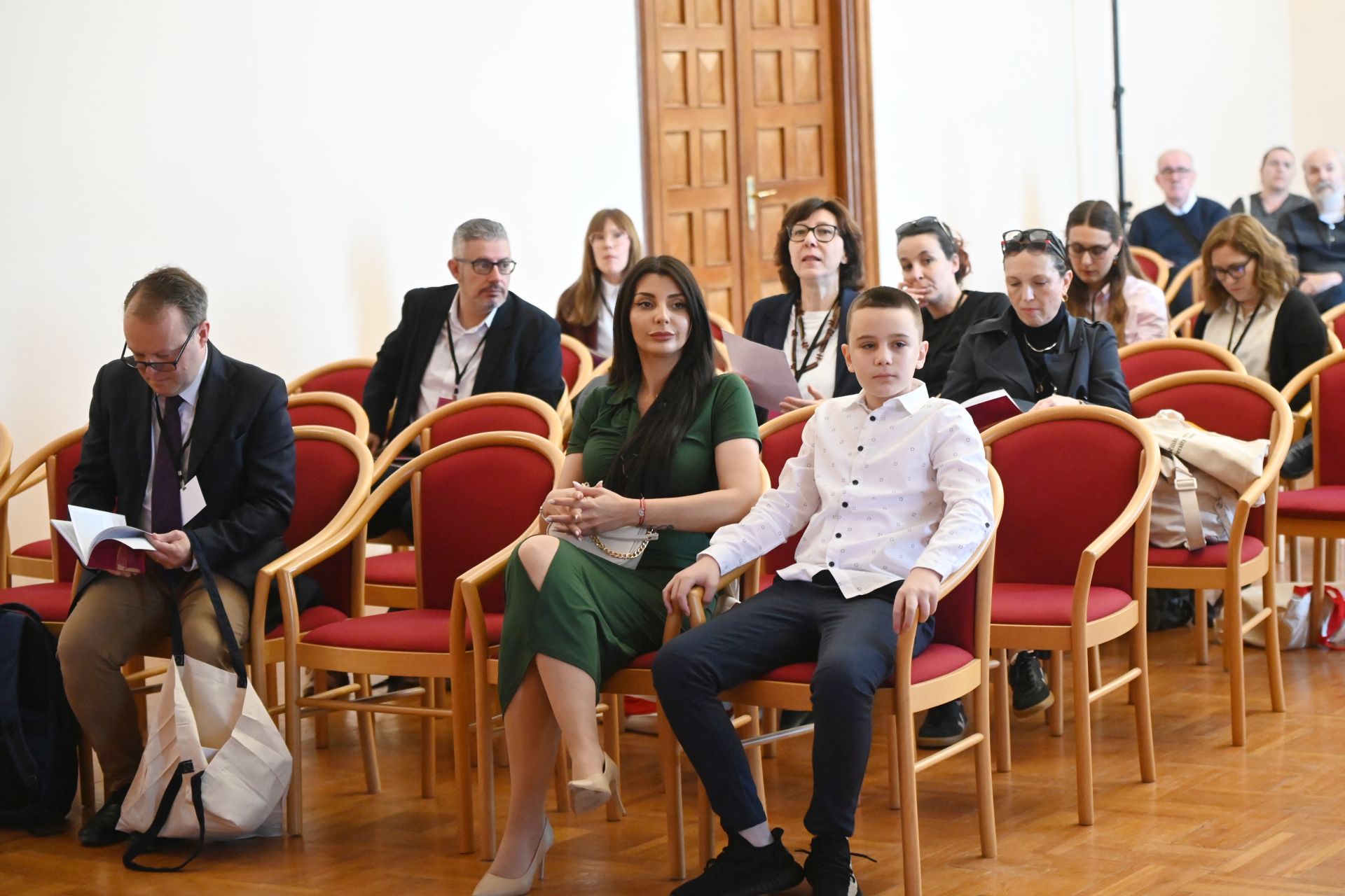 Plemeniti metali i vješte ruke: umjetnost i obrt od srednjeg vijeka do modernog doba