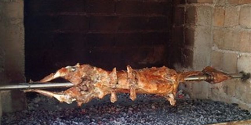 Janjetina na ražnju Janjetina na ražnju