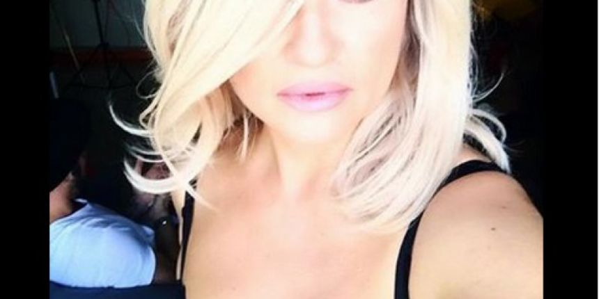 Nina Badrić na Instagramu: Ljubi vas vaša plavuša