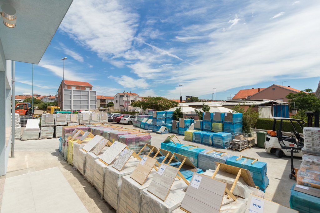 Vrhunska ponuda sanitarija i keramičkih pločica po nevjerojatnim cijenama u novootvorenoj trgovini “Latrina”