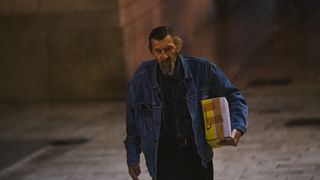 Kiša je potopila ulice grada. Jesen je stigla u svom svojem sjaju