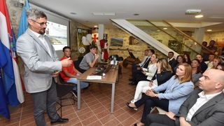 Pakoštane: Početna konferencija projekta Centar za održivi aktivni turizam Biosfera Biograd Pakoštane: Početna konferencija projekta Centar za održivi aktivni turizam Biosfera Biograd