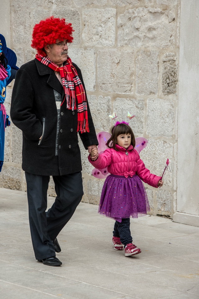 Paški zimski karneval 2017.- Maškarane skupine u karnevalskoj povorci Paški zimski karneval 2017.- Maškarane skupine u karnevalskoj povorci