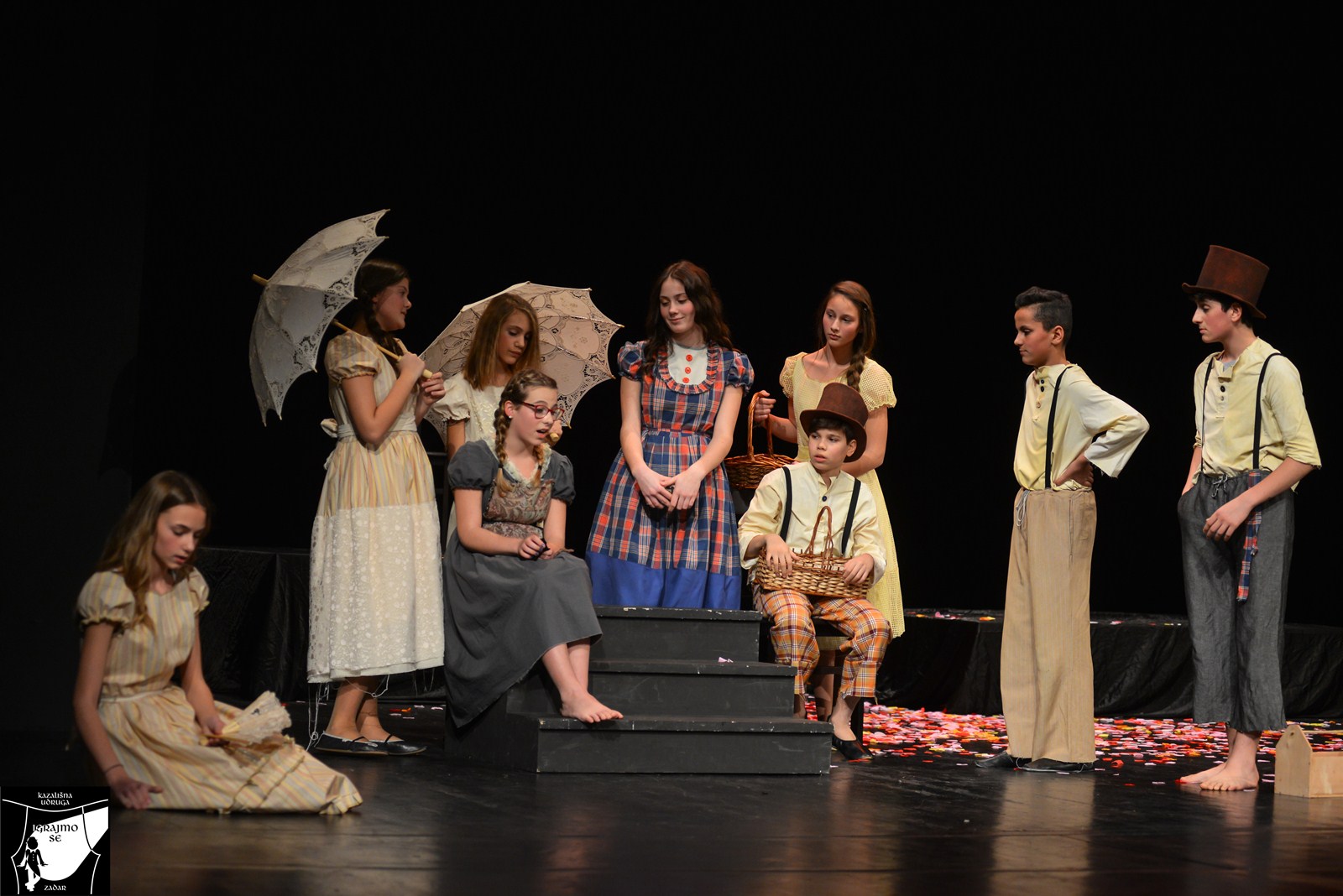 Kazališna udruga “Igrajmo se”: Predstava “Godišnja doba”