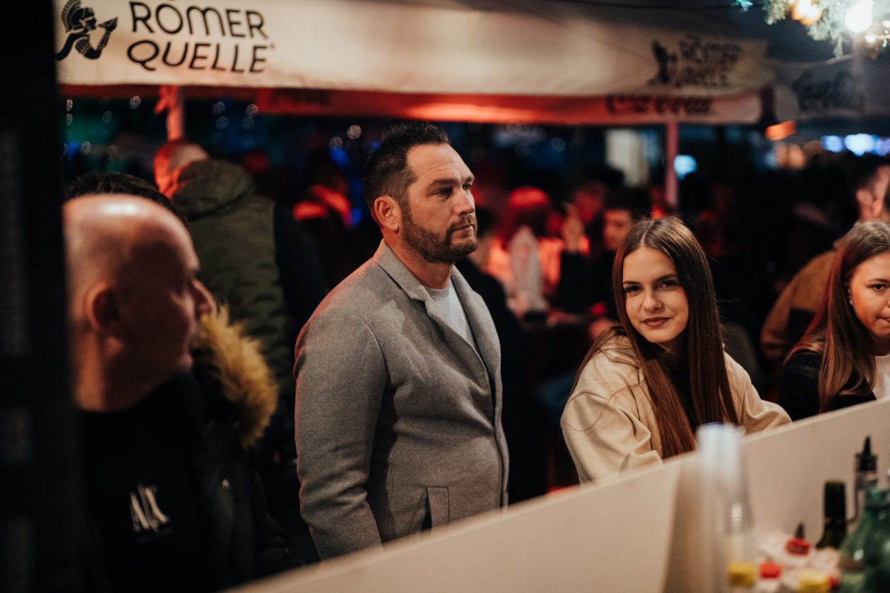 Tajči na Trgu Petra Zoranića