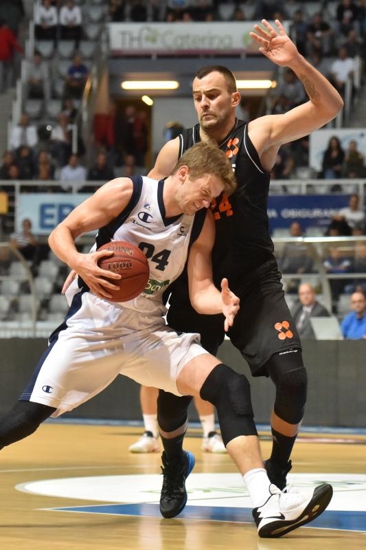 Dvorana Krešimir Ćosić, Zadar – 2. kolo A-1 muške lige, KK Zadar – GKK Šibenik 80-76. Photo: Dino Stanin/PIXSELL Dvorana Krešimir Ćosić, Zadar – 2. kolo A-1 muške lige, KK Zadar – GKK Šibenik 80-76. Photo: Dino Stanin/PIXSELL