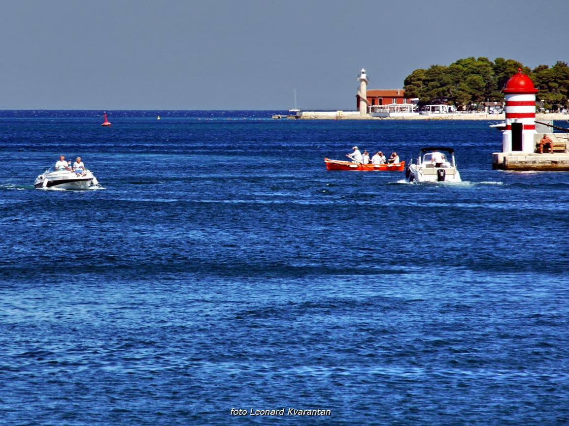 U uvali Jazine održana 3. regata veslačkog mini kupa Dalmacije U uvali Jazine održana 3. regata veslačkog mini kupa Dalmacije