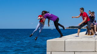 Ludijada maturanata na zadarskoj rivi 17. svibnja 2016. Foto: Bojan Bogdanić